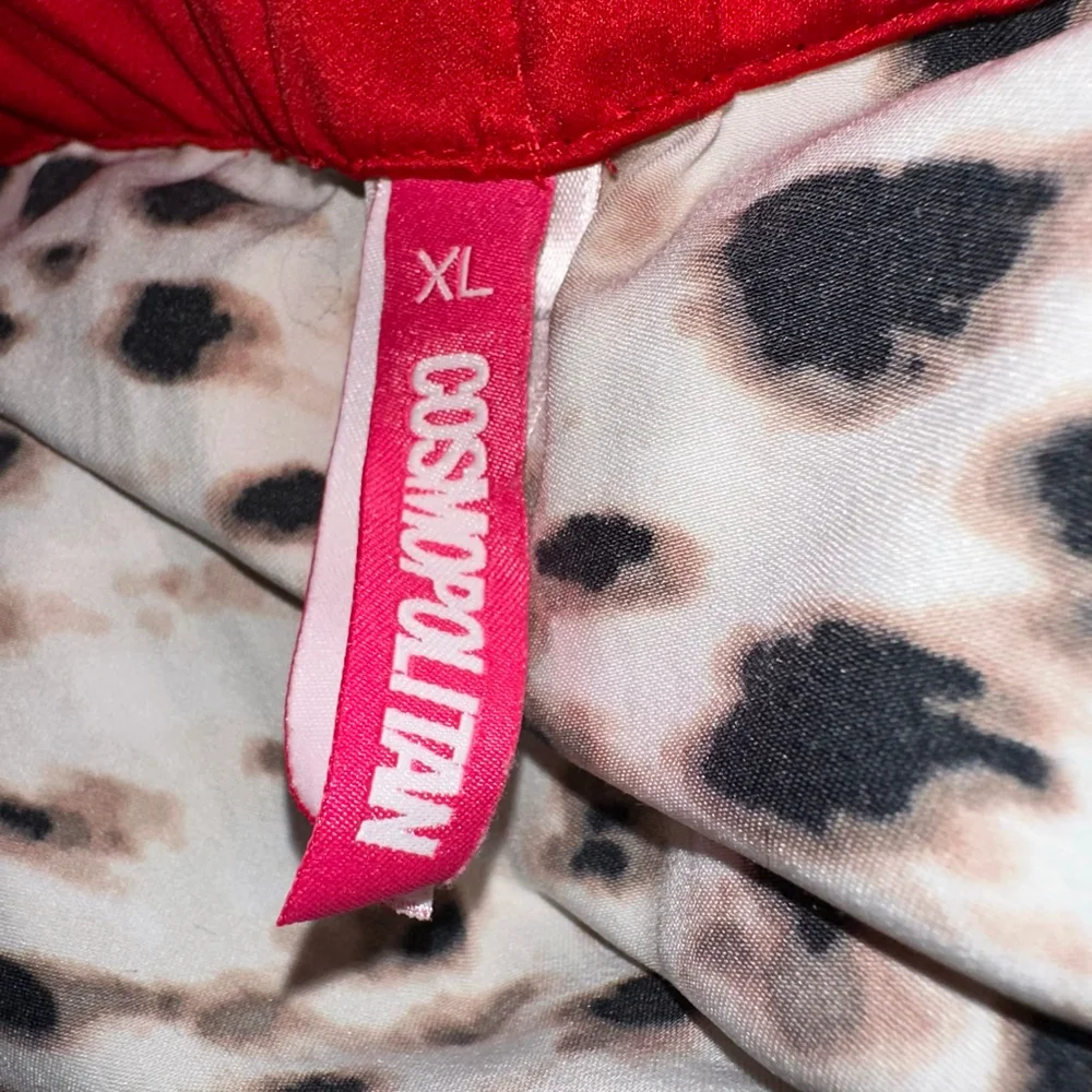 Cosmopolitan Leopard Cheetah Print Pajama Set XL Beige Black Red Women’s